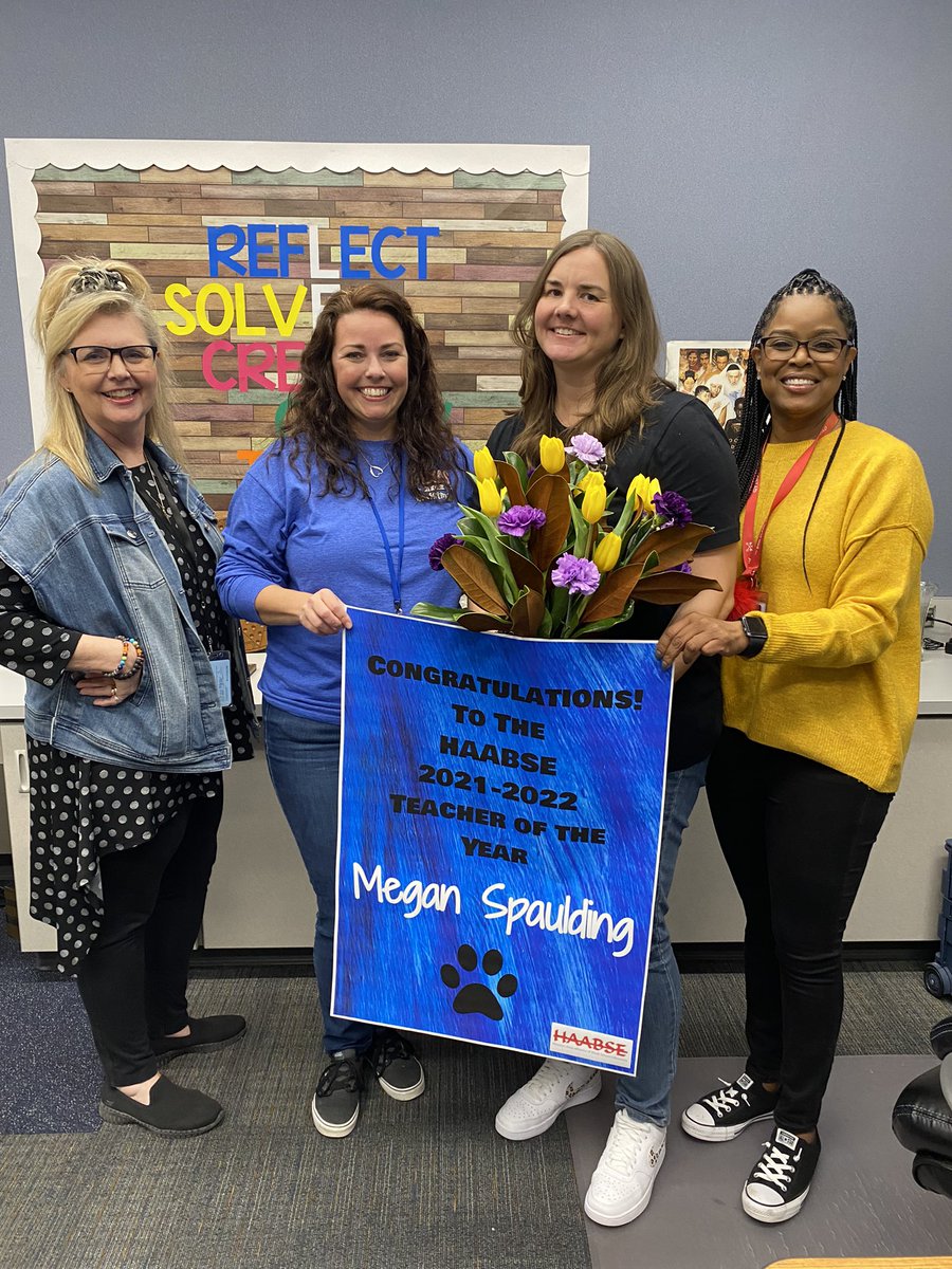 TamikaHoldman's tweet photo. So proud of @WMEWildcats own @mk_spaulding!  She is the @HAABSE3 Teacher of the Year.  Well deserved award Ms. Spaulding😀 Keep impacting the students of @katyisd https://t.co/d4wPOfapns