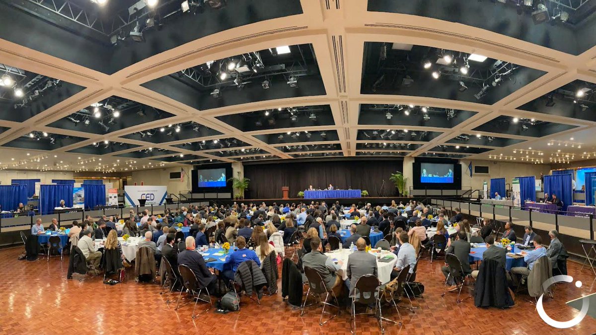 EmPowerSolar's tweet photo. Success so far at the 2021 NYSEIA #NYSolarSummit! A full day of data-driven presentations and discussion panels, including a #FiresideChat with @dgschieren and Matthew Hankey. Now is an incredible time for #Solar, but we must collaborate to solve industry challenges. #NYSolar https://t.co/dj3eHx1QCE