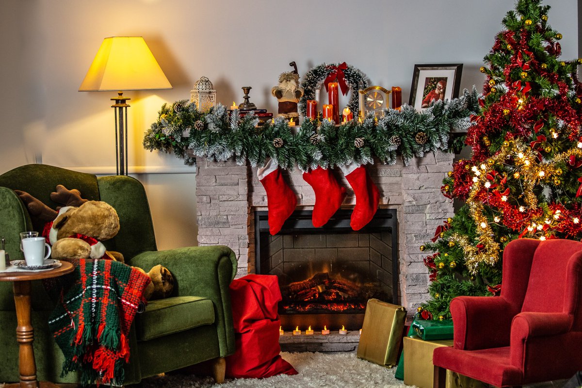 BoulevardHome's tweet photo. Listen to Mrs. Claus read a Christmas book, "Charlie Claus"! 🎄
https://t.co/3jo1kBeaUM https://t.co/PVUWTyQK93