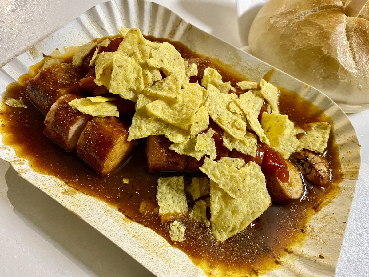 hoomygumb's tweet image. Abendmahl: Mexican Style Currywurst am Tagtraum Imbiss 😋