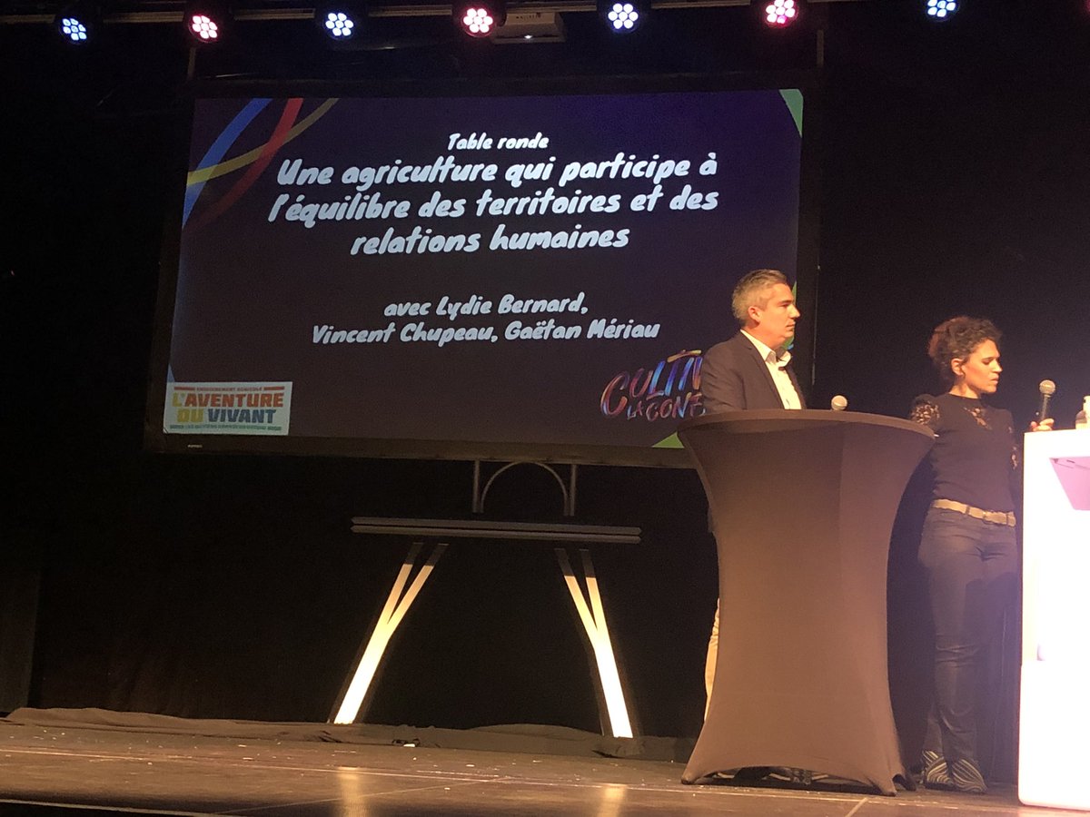 Lydie_BERNARD85's tweet photo. « Cultivons la confiance ! » 
Un beau message pour la future génération d’agriculteurs lors d’une soirée très engageante organisée par les @MFRvendee 
Fière d’y avoir représenté la région @paysdelaloire aux côtés de mes filleuls de la @MFRVenansault https://t.co/hzSC5CQDhd