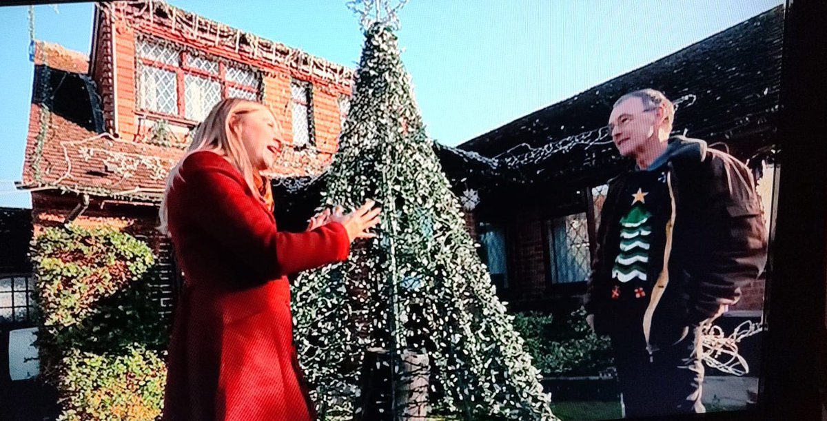 MediaVision's tweet image. Find your local #christmaslights in London with this festive interactive map from @Douglas_Gordon ! (if you can't get all the way to Marlow like @BBCLondonNews) 🎄🎄🎄 douglasandgordon.com/posts/christma…