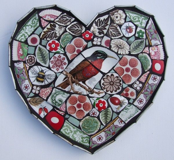 womensart1's tweet image. Kelly Gardner, whose work is inspired by collecting vintage china and other materials to evoke memory #WomensArt