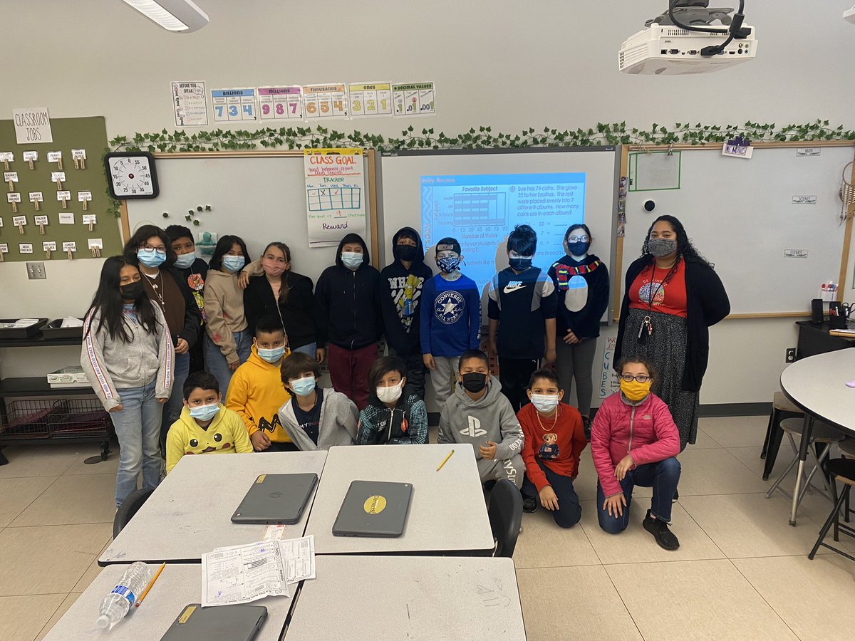 __MsChamberlain's tweet photo. Congratulations to @MPEScougars November Washington Reads champs, Miss Morales’s class! Way to go! @WasNFLCommunity https://t.co/V22dFGVDyE