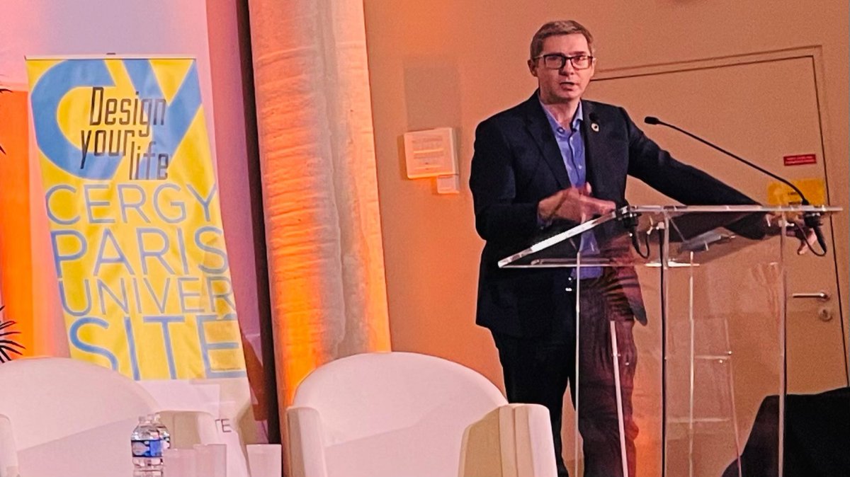 Ouverture cérémonie des 30 ans: « la vérité n’existe pas, elle se construit… Par le questionnement, par le collectif… »This is CY ! <a href="/GerminetCY/">GerminetCY</a> <a href="/jmblanquer/">Jean-Michel Blanquer</a> <a href="/ASBarthez/">Anne-Sophie Barthez</a> <a href="/UniversiteCergy/">CY Cergy Paris Université</a> <a href="/CY__Tech/">CY Tech</a> <a href="/NesimFintz/">Nesim Fintz</a> <a href="/r_alexandreCY/">Alexandre Radjesvarane</a>