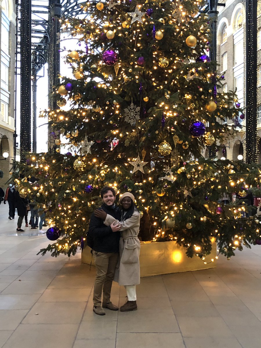 DatDudeThomas's tweet image. Vacationing in London. Time to get 🔥.