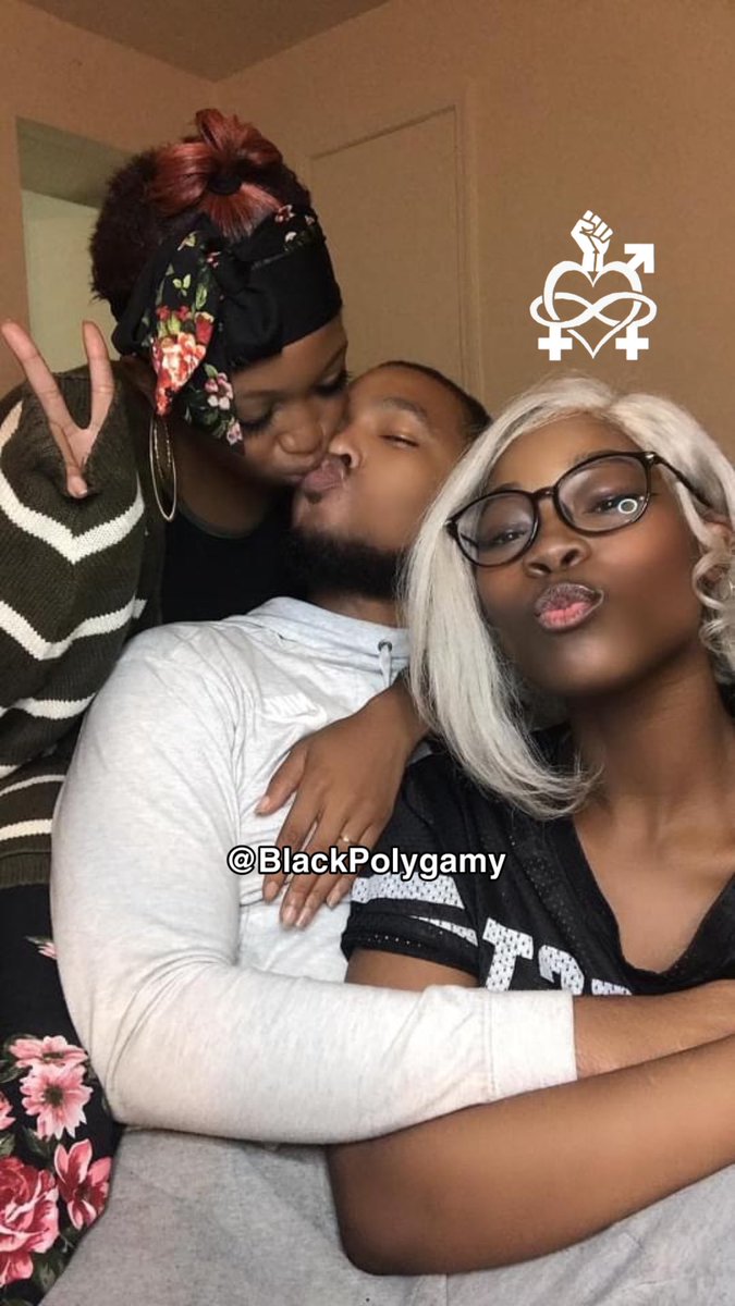 BlackPolygamy's tweet photo. #PolygamyGoals https://t.co/2zov8dLMcN