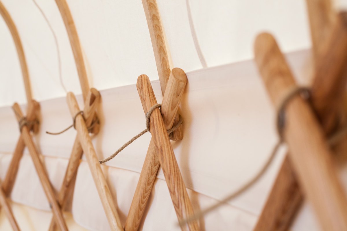 Yurts4Life's tweet image. Check out this close up picture of the attachment point between the ribs and the trellis. It is a simple design that makes it easy to assemble and disassemble. However, it has the capability to withstand great winds and pressure! 🌬

yurtsforlife.com/our-yurts/

#yurt #yurtsforlife