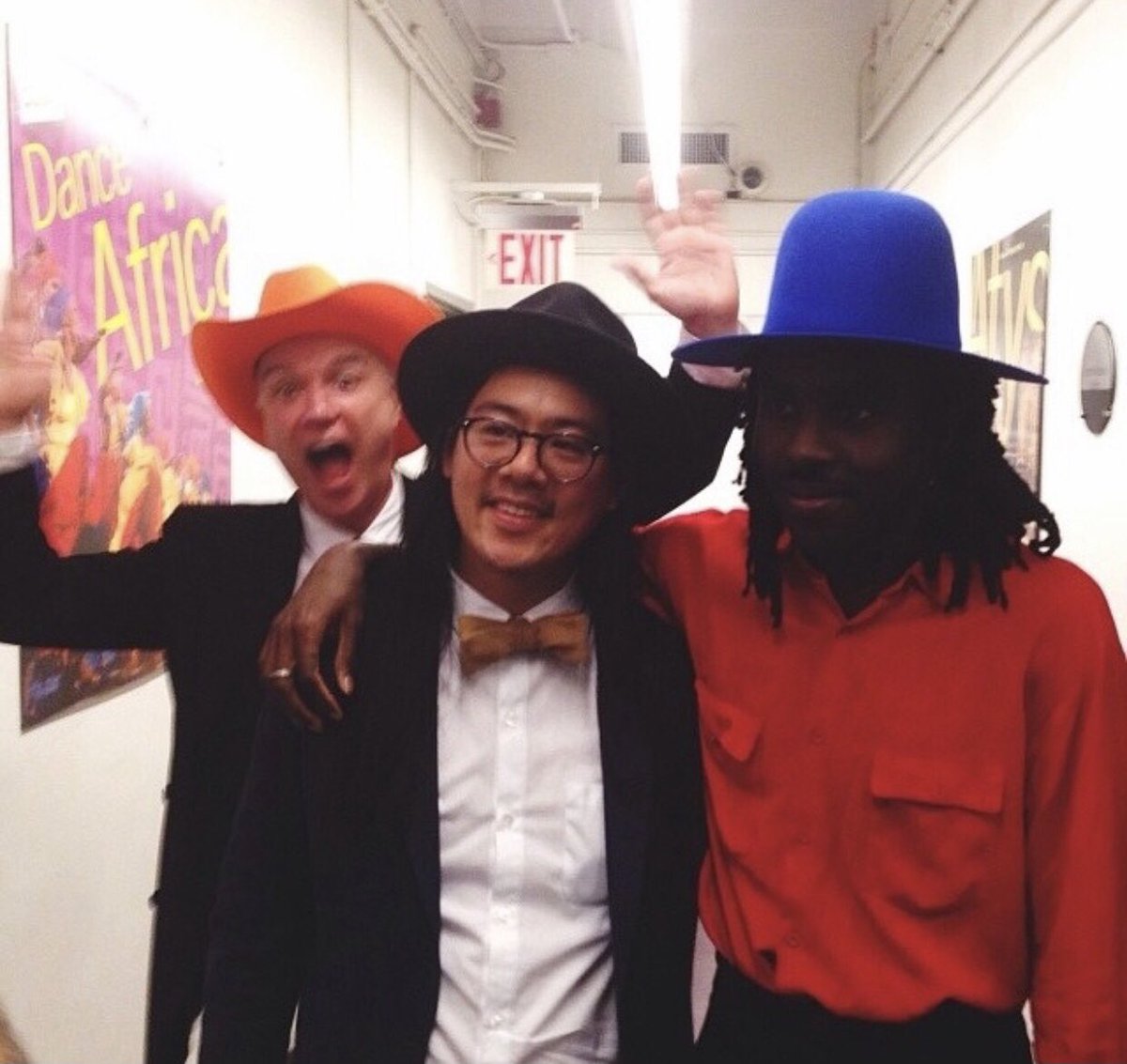 FanHynes's tweet photo. #DevonteHynes #DevHynes #BloodOrange #SwanHouse #Vocalist #Songwriter #Dancer #Director #Producer #Performer #Composer #Collaborater #DevonteHynesFanClub https://t.co/9ipsbjPOA4