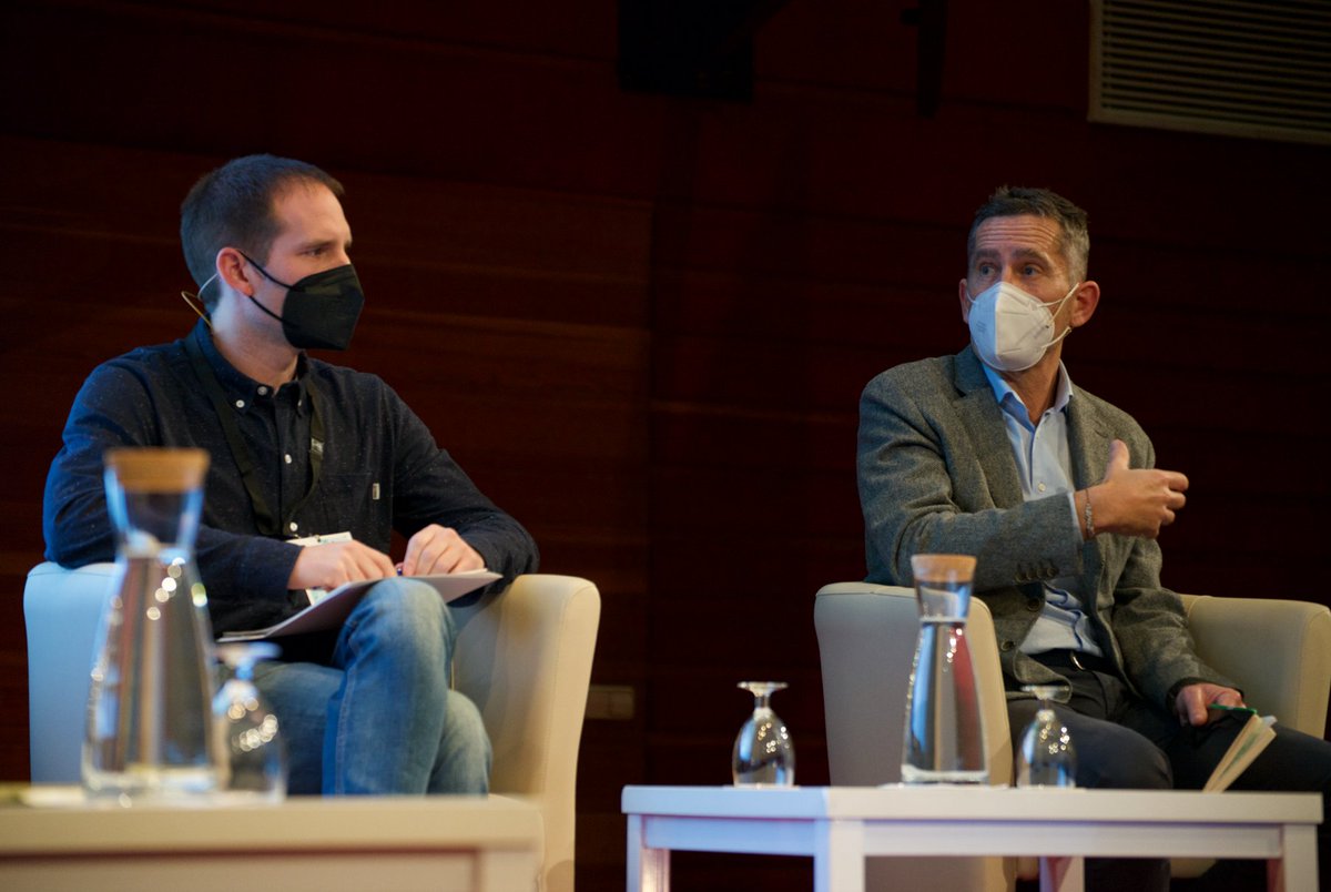 kait_kirola's tweet photo. Cerramos la jornada de hoy con la Mesa Debate "Adaptación a la pandemia de las industrias del deporte en el sector del fitness" de la mano de  Fernando San Emeterio (#beupfitness) , Garikoitz Garagarza de (@bpxport) e Mikel Urdangarín (@festadio)  

#Kirolbiltzarra2021 https://t.co/yZiGPDzkHm