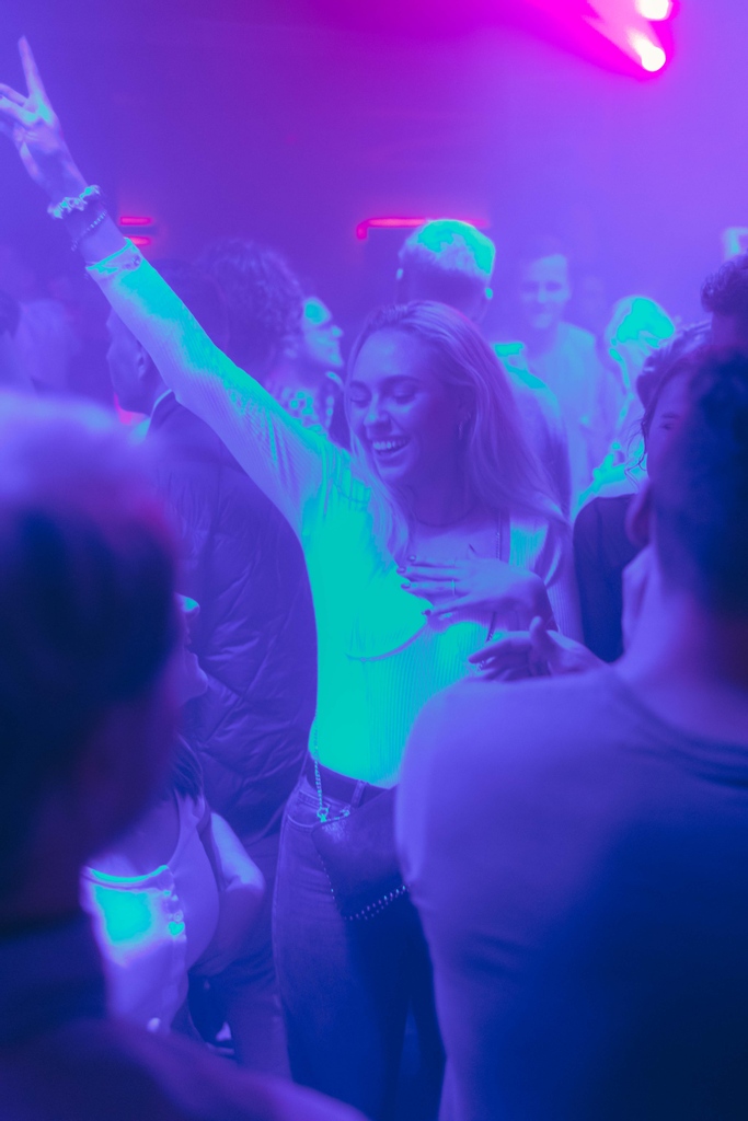 uniscene's tweet photo. Don't Stop Til You Get Enough 💥⁠
⁠
⁠Wir machen weiter - auch mit 2G-Plus. ⁠
⁠
UNISCENE@HALO  #FRIDANCE ⁠
⁠
Wir sehen uns Freitag! ⁠
⁠
@halohamburg⁠ ⁠
⁠
--⁠
#uniscene #haloclubbin #reeperbahn #studisfree #fridayslikethis #nightlife #party #hamburg #friday https://t.co/KYocoe2MCh