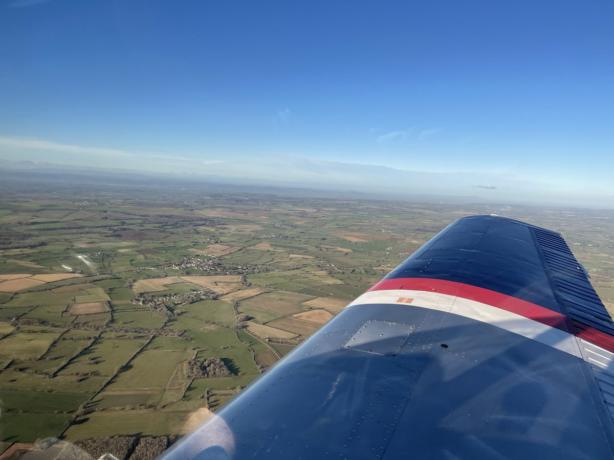 redspirit145's tweet photo. What a fab day for aeros! ๐๐๐@CotswoldAirport #realflying https://t.co/ynV8ZdNcIk