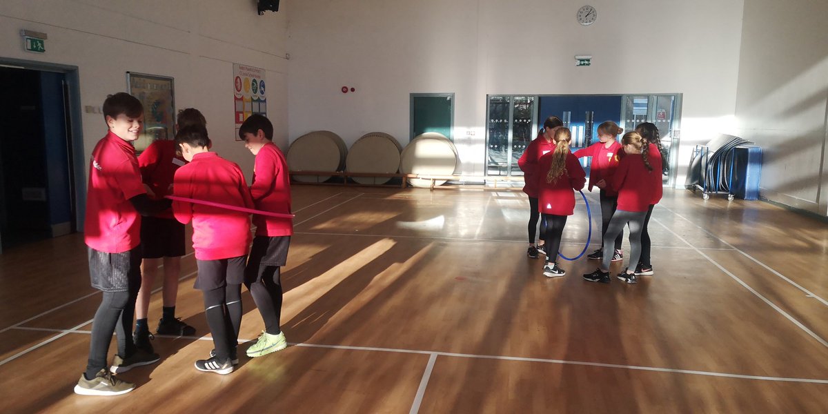 MrCox_PE's tweet photo. More Bronze Ambassadors trained @BPSPJunior #leadyourgeneration well done to Mr Patersons growing Bronze Ambassador group #bronzeambassadorarmy https://t.co/ItjdeX56Mf