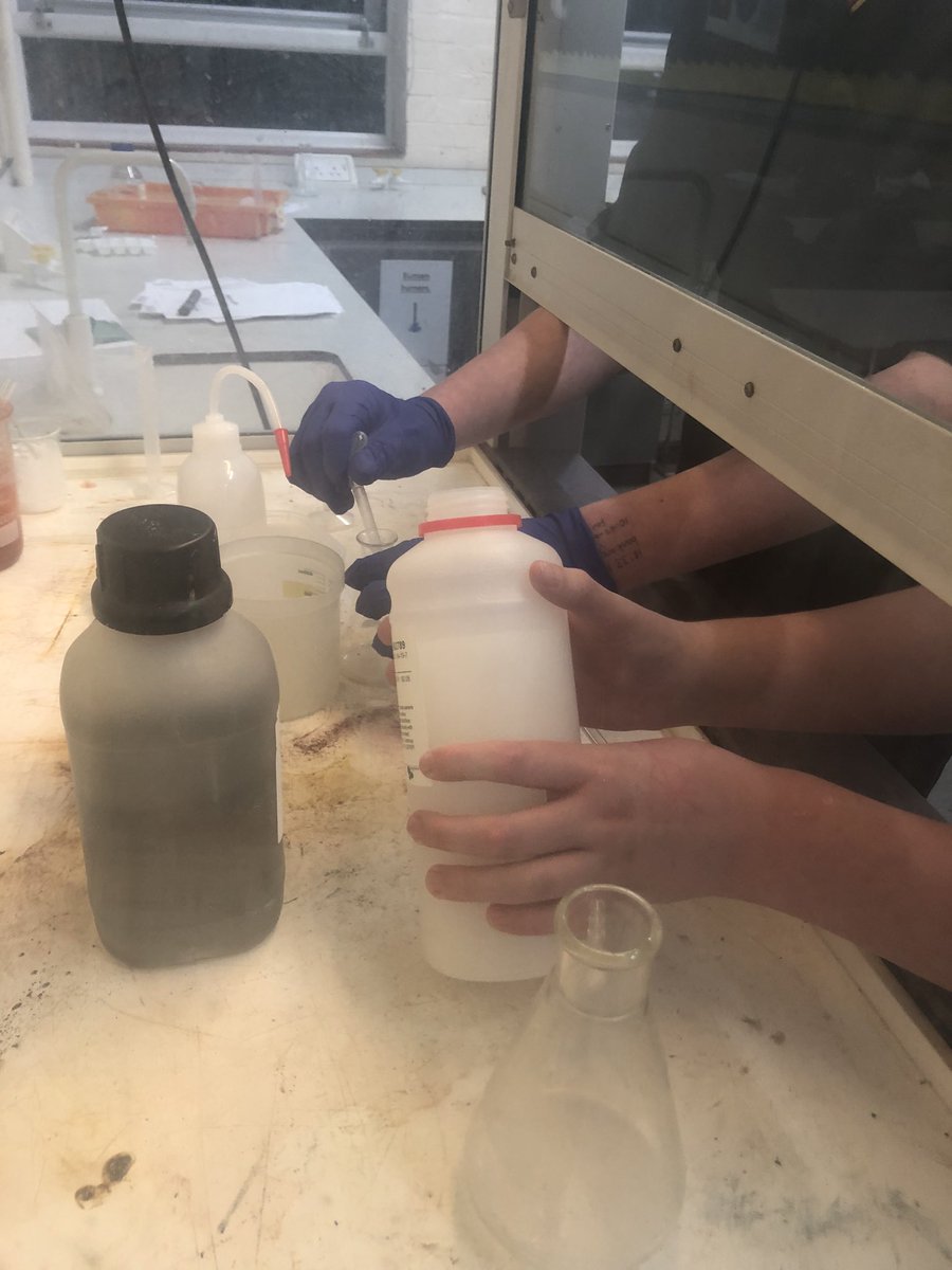 HolyroodScience's tweet photo. Making aspirin and paracetamol to test purity for @CRESTAwards @HolyroodScience @DaveMaccormick has been speaking to students about “joining in” to improve life chances. University is an opportunity for all. No glass ceilings and social mobility /justice for all@HolyroodAcademy https://t.co/Y6otNpFQ1V