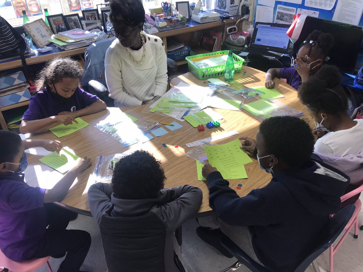 MrsMMalsbury's tweet photo. I spy more #LiteracyMagic @AADreamAcademy in Ms. Flucker’s first grade class! These Dreamers showed off their small group reading, letter building, sight word building, and Smarty Ants skills! #ProudReadingSpecialist https://t.co/5nNm5VlZAq