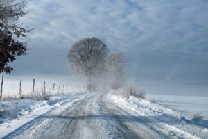 SaltSenseUK's tweet image. Winter has arrived in the UK and with it the ice and snow that make the roads a challenge during this chilly season.
Local authorities are busy gritting the roads, with rock salt from mines in Cheshire, Cleveland and Northern Ireland to help us stay safe.