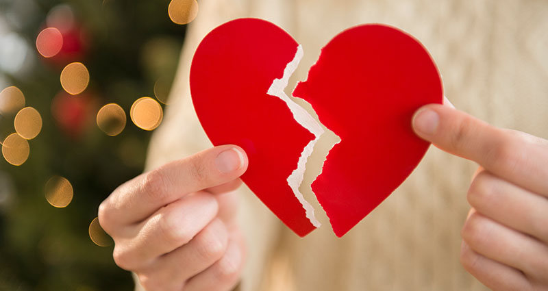 teladocsupport's tweet photo. This season should be about joy and happiness. If you've recently been through a family split, here are 10 tips for easing the tension during the holidays: https://t.co/GqXzNJgOtU #TeladocTips #HolidayHappiness https://t.co/cMQPQzz1wz