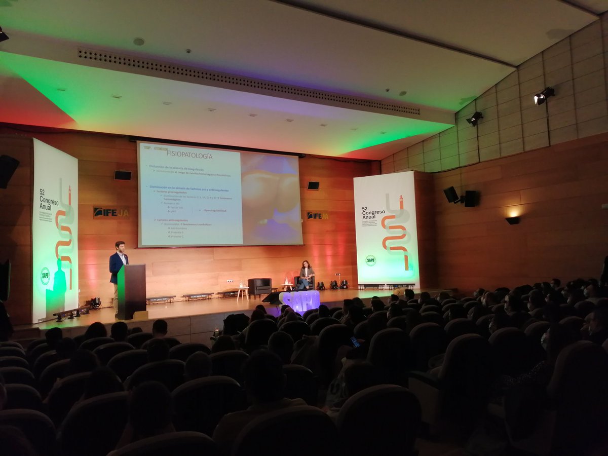 Segundo Escenario Clínico de la tarde del #GAH, 🩸 "Manejo práctico de los trastornos de la coagulación y del hemograma en los pacientes con hepatopatía crónica avanzada", presentado por el Dr. <a href="/DrArroyo94/">Jose Arroyo</a> y moderado por la Dra. <a href="/lacamo001/">Laura Castillo</a> del <a href="/HospitalJaen/">Hospital Universitario de Jaén</a>  #52reunionSAPD