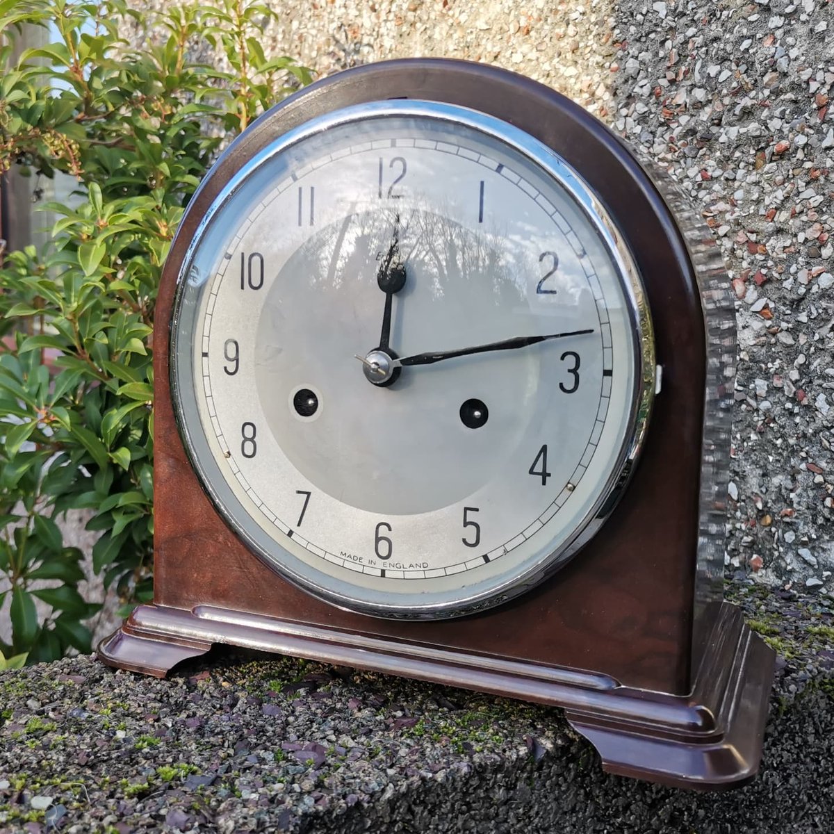 CmMorthin's tweet image. Restoration complete on this Baker lite smiths enfield clock,going a treat #clockrestoration #collectables #smithsclock #antiqueclocks #porthmadog
