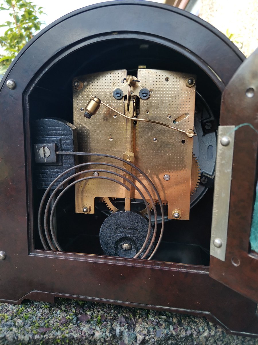 CmMorthin's tweet image. Restoration complete on this Baker lite smiths enfield clock,going a treat #clockrestoration #collectables #smithsclock #antiqueclocks #porthmadog