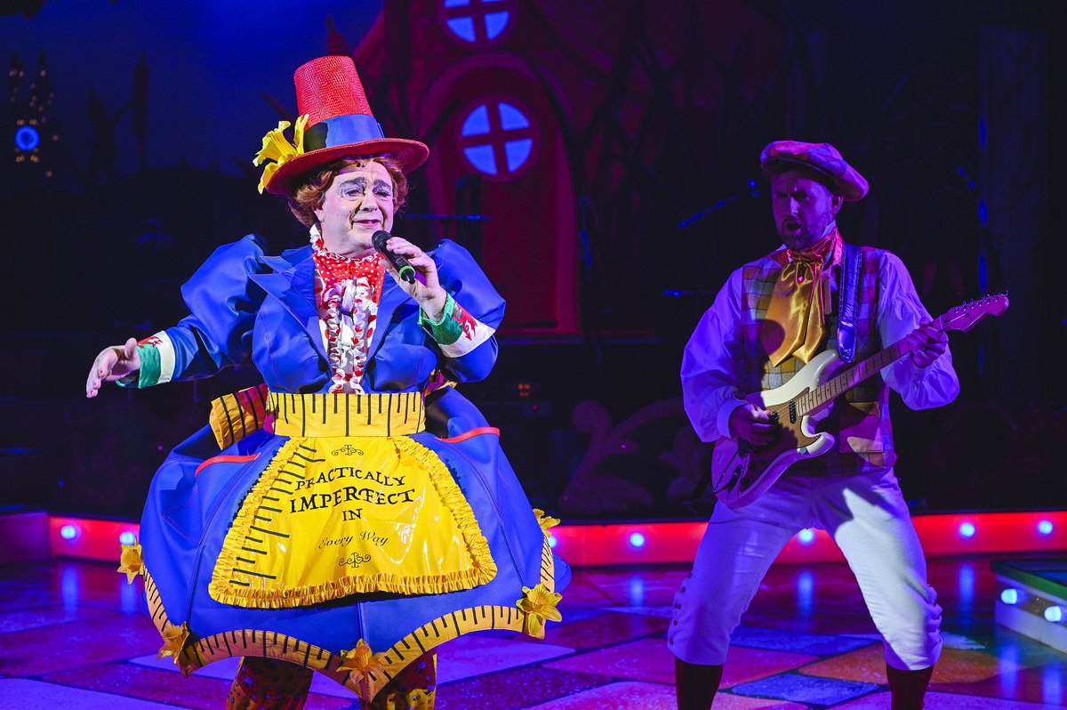 Theatr Clwyd tweet media