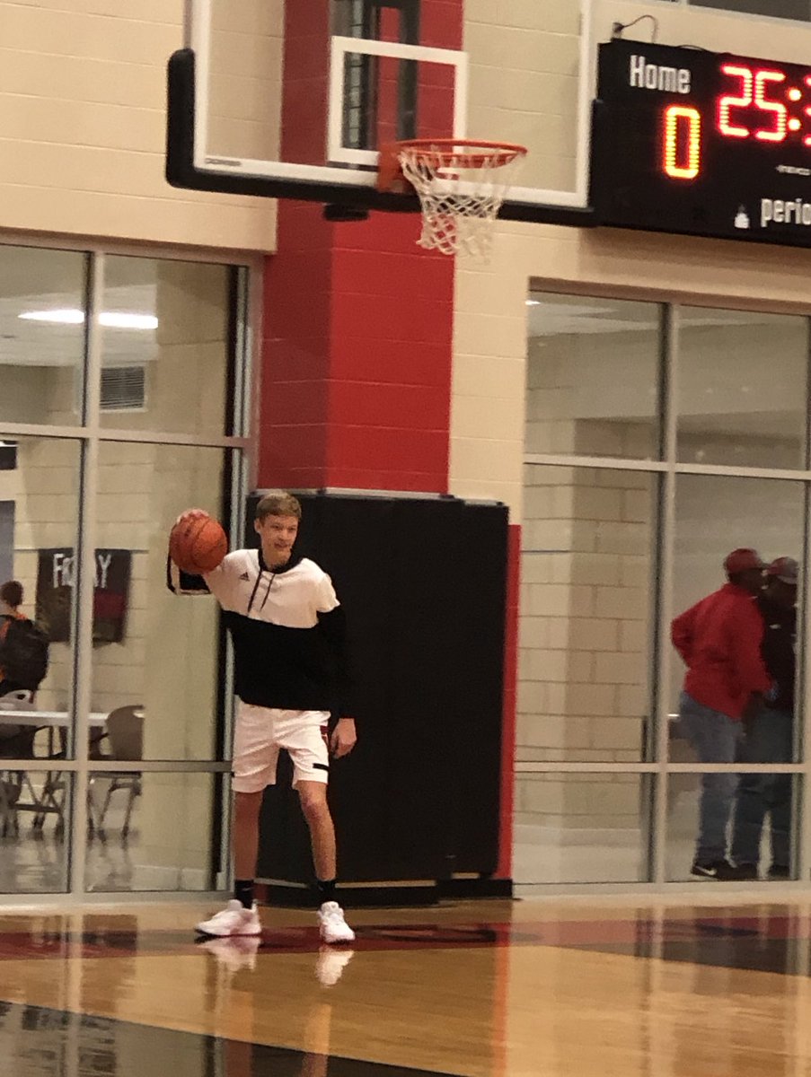 Great start to the season with a 57-52 win over Rice!
34pts
5-3s
6 rebounds 
5 steals
<a href="/HoopsWest/">WestHighHoops</a> @DavidPSATX @ProSkillsATX