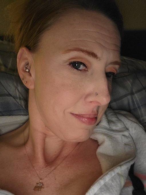Subscribe to my https://t.co/Z3JQ6vGBRk so we can play together 😈RT https://t.co/wS9xhDs31X