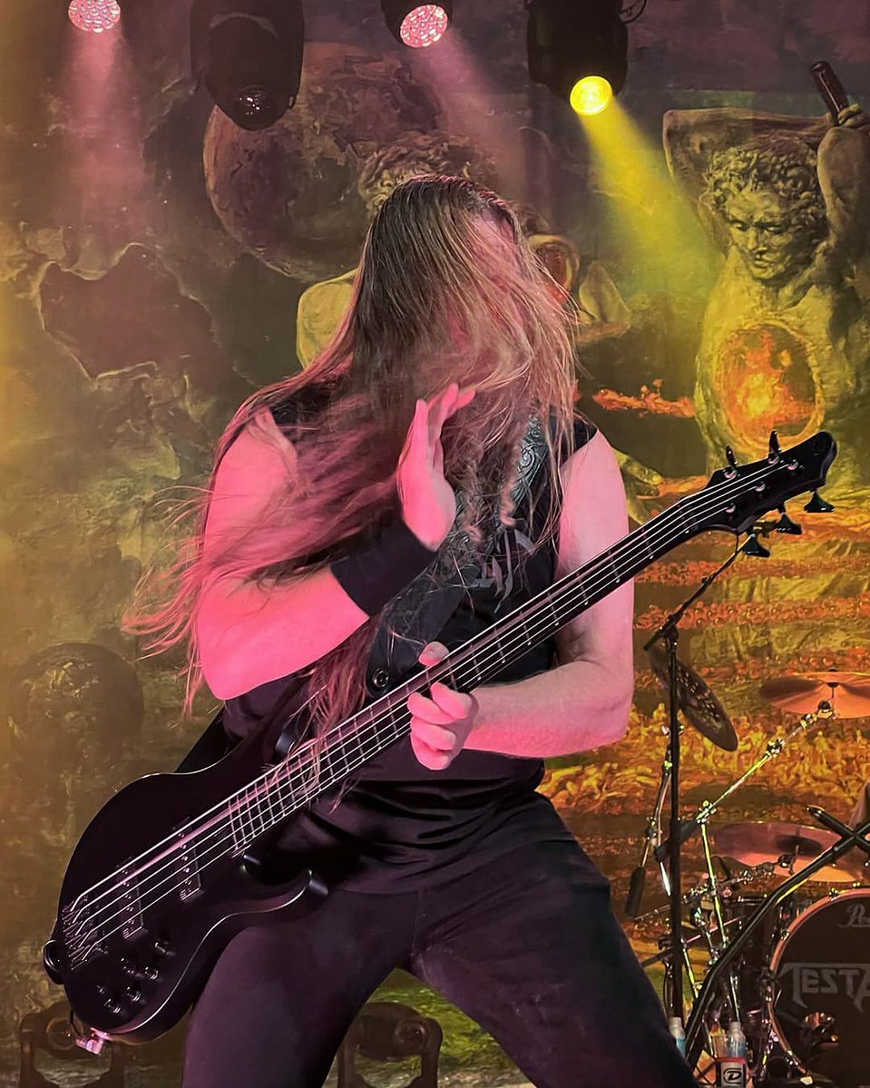 SDGLowEnd's tweet photo. The all-black stealth #IronLabel BTB by #ibanez is just sooo metal.🤘🏻
I've settled in to my sound now for quite a few years. With support from these fine companies:
@ebssweden
@nordstrandaudio
@jimdunlopusa
@Darkglassgear
@ibanezofficial
Pics📸by @ArashKmoghadam1 https://t.co/sO2kML1pKV