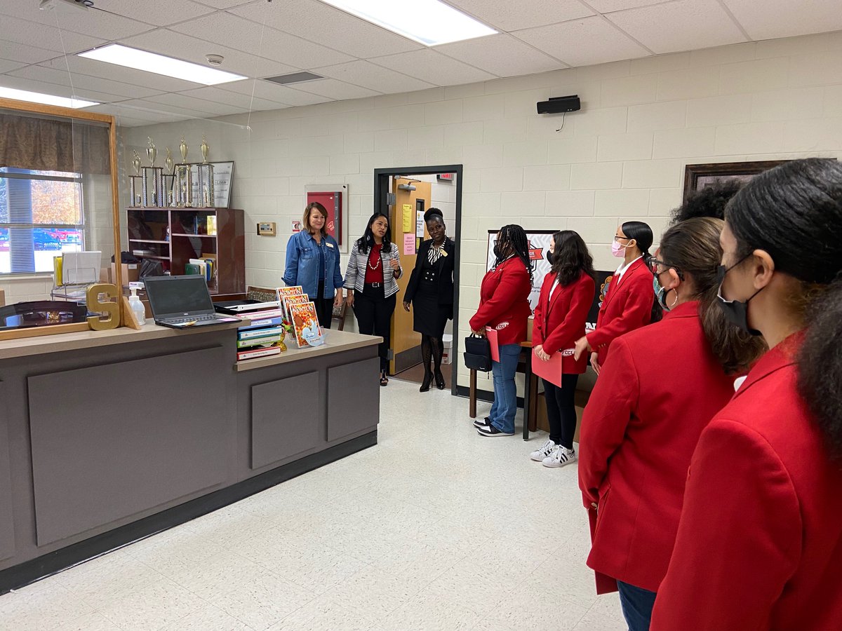 Thank you NCSS HR Personnel for your kind words to our <a href="/LibertyMiddle/">Liberty Middle</a> FCCLA members! <a href="/AudreyBaptiste3/">Audrey Baptiste</a> your words of motivation and encouragement were appreciated! <a href="/NCSS_CTAE/">NCSS CTAE</a> <a href="/NewtonCoSchools/">NCSS</a> <a href="/LMSLeader1/">Malcolm Brown</a>  @APSorrell <a href="/LawandaCurtis19/">Lawanda Curtis</a>
