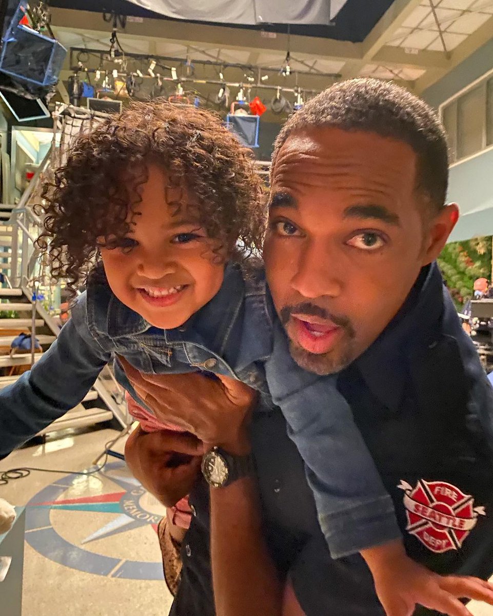 shondaland's tweet photo. We're back next week, besties! Until then, enjoy these family photos 😍 #Station19 https://t.co/DkHdY0mTlA