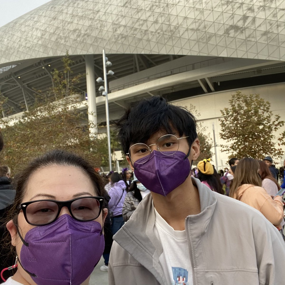 lenc114's tweet photo. It was an awesome experience to share my love of @BTS_twt with my youngest son yesterday.  Not a fan of @SoFiStadium though…#PTD_ON_STAGE_LA https://t.co/sCqxnGq8uo