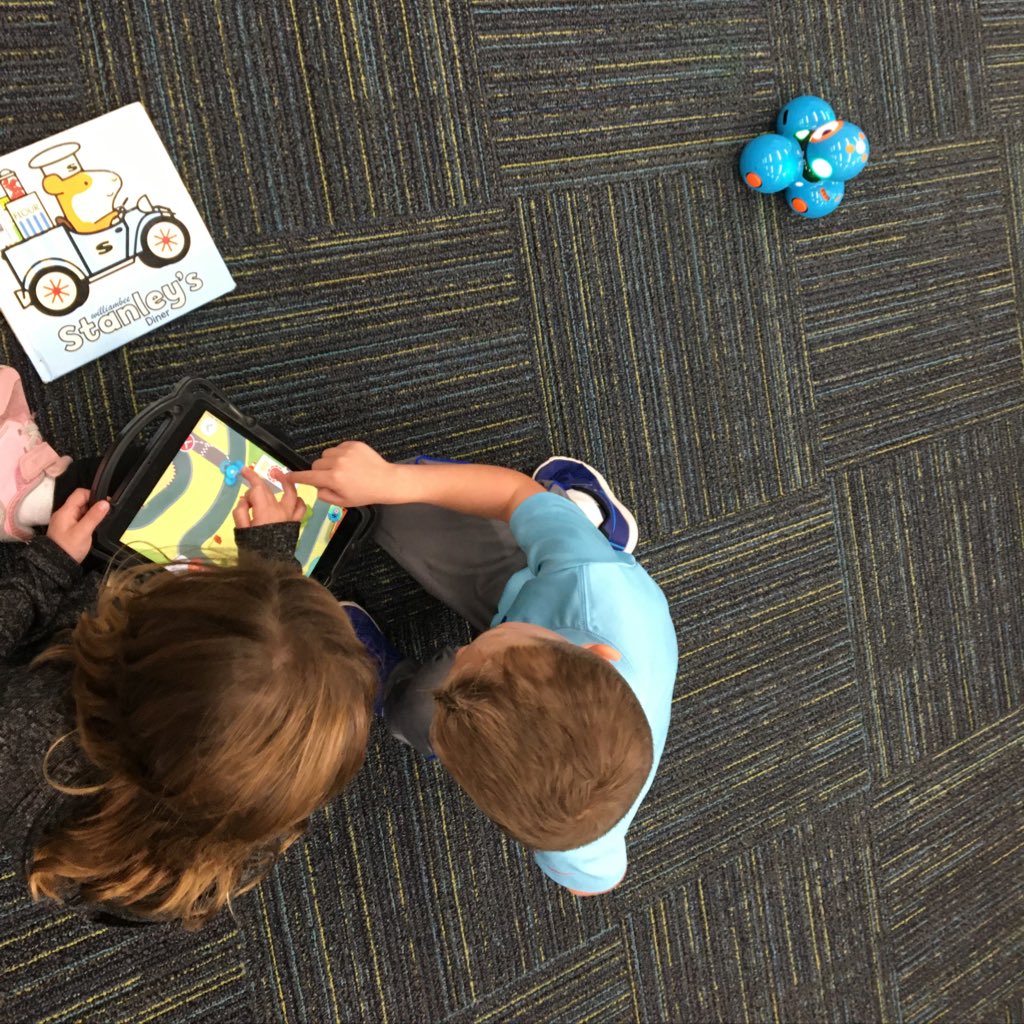 ACELibrarian1's tweet photo. It’s Coding Playground week in the Glenhope Learning Commons. Check out what these Kindergarten coders are exploring! #GHESGators #GCISDLib #GCISDReads #GlenDec21 https://t.co/bGribC35IY