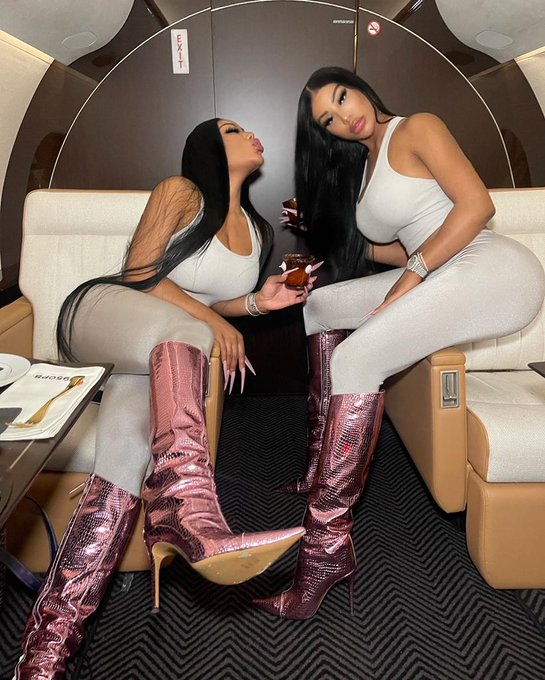 Playboy Jet Tings 👯&zwj;♀️ https://t.co/CRWQArePZk