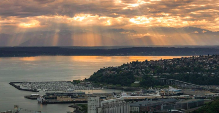 The hot topics in today's newsletter:

🐊 The Crocodile's new venue!
🌿The drag queen on a mission to make the outdoors accessible for all
❄️The (100 year!) history of the Seattle Freeze
⬇️ Instagram of the day

us7.campaign-archive.com/?e=2b6a3ae172&…