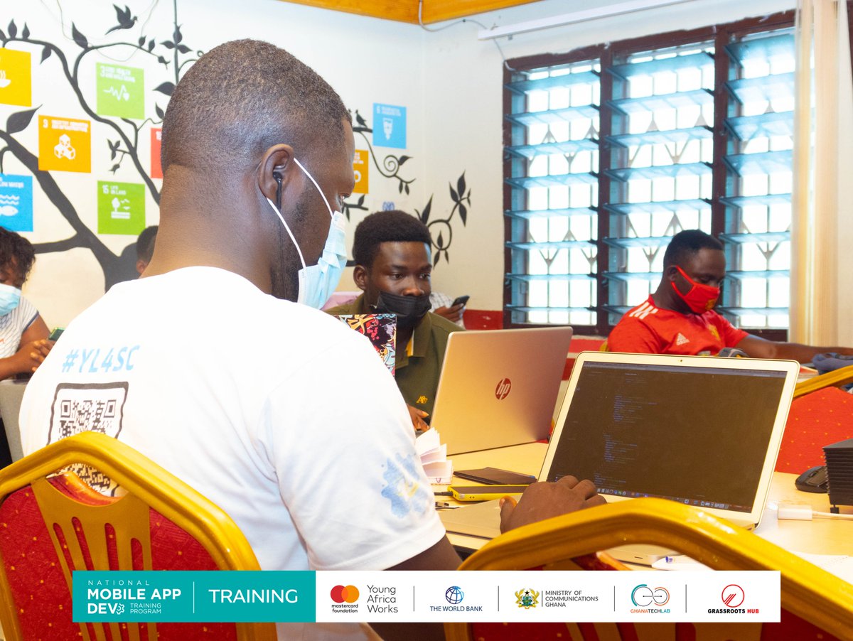 grassrootshubgh's tweet image. 𝗡𝗮𝘁𝗶𝗼𝗻𝗮𝗹 𝗠𝗼𝗯𝗶𝗹𝗲 𝗔𝗽𝗽 𝗧𝗿𝗮𝗶𝗻𝗶𝗻𝗴

We rounded the week off with lessons on 'Building Apps with state'. Trainees are able to distinguish between Stateful and Stateless Widgets and when each should be used.

#GrassRootshub
#GTLBasePrograme
#MobileApp