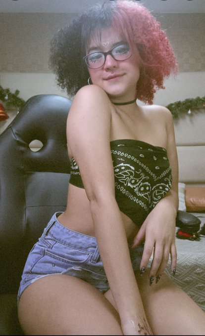 Soy una cosa pero espectacular 💕  #camgirlِ #Webcamdolls #ModelosDesnudas #modelhot #latinawomen #pretty<a href="/tag/camgirl%D9%90"class="tags">#camgirlِ</a><a href="/tag/webcamdolls"class="tags">#Webcamdolls</a><a href="/tag/perfect"class="tags"><span>#perfect</span></a><a href="/tag/colombia"class="tags"><span>#colombia</span></a><a href="/tag/pretty"class="tags"><span>#pretty</span></a><a href="/tag/nude"class="tags"><span>#nude</span></a><a href="/tag/glasses"class="tags"><span>#glasses</span></a><a href="/tag/modelhot"class="tags"><span>#modelhot</span></a>