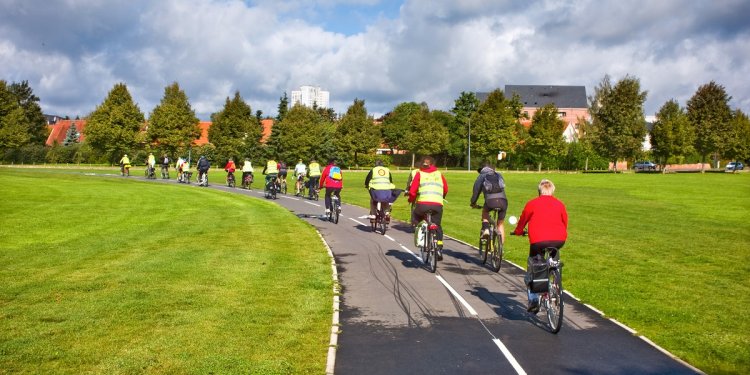 hautsdefrance's tweet photo. 🚵‍♂️ La Région #hautsdefrance continue de se transformer et finance la réalisation de voies cyclables en site propre. 
🚵‍♀️ Derniers aménagements en date : la #BaiedeSomme 👉 https://t.co/GuGZMoso4L https://t.co/uGQJcOMcOX