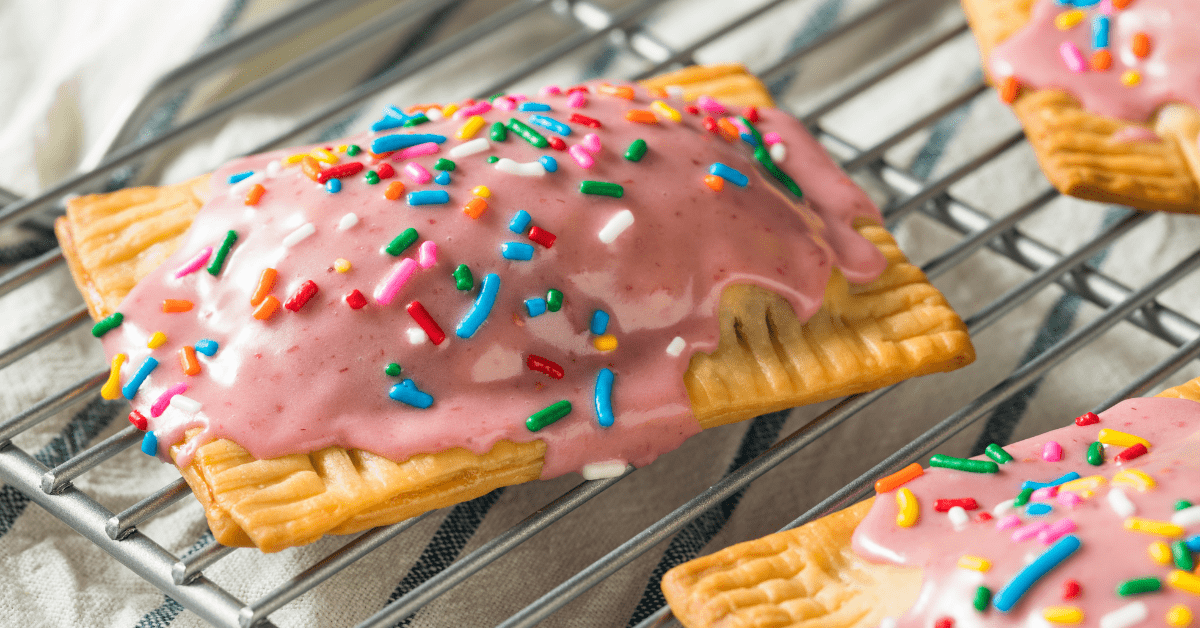 CarleneGraggRE's tweet photo. If you're just getting into using an air fryer, these desserts would be a good place to start. #bakedgoods #delicious  https://t.co/sTxvqzkl5M https://t.co/5G28BQG7NB