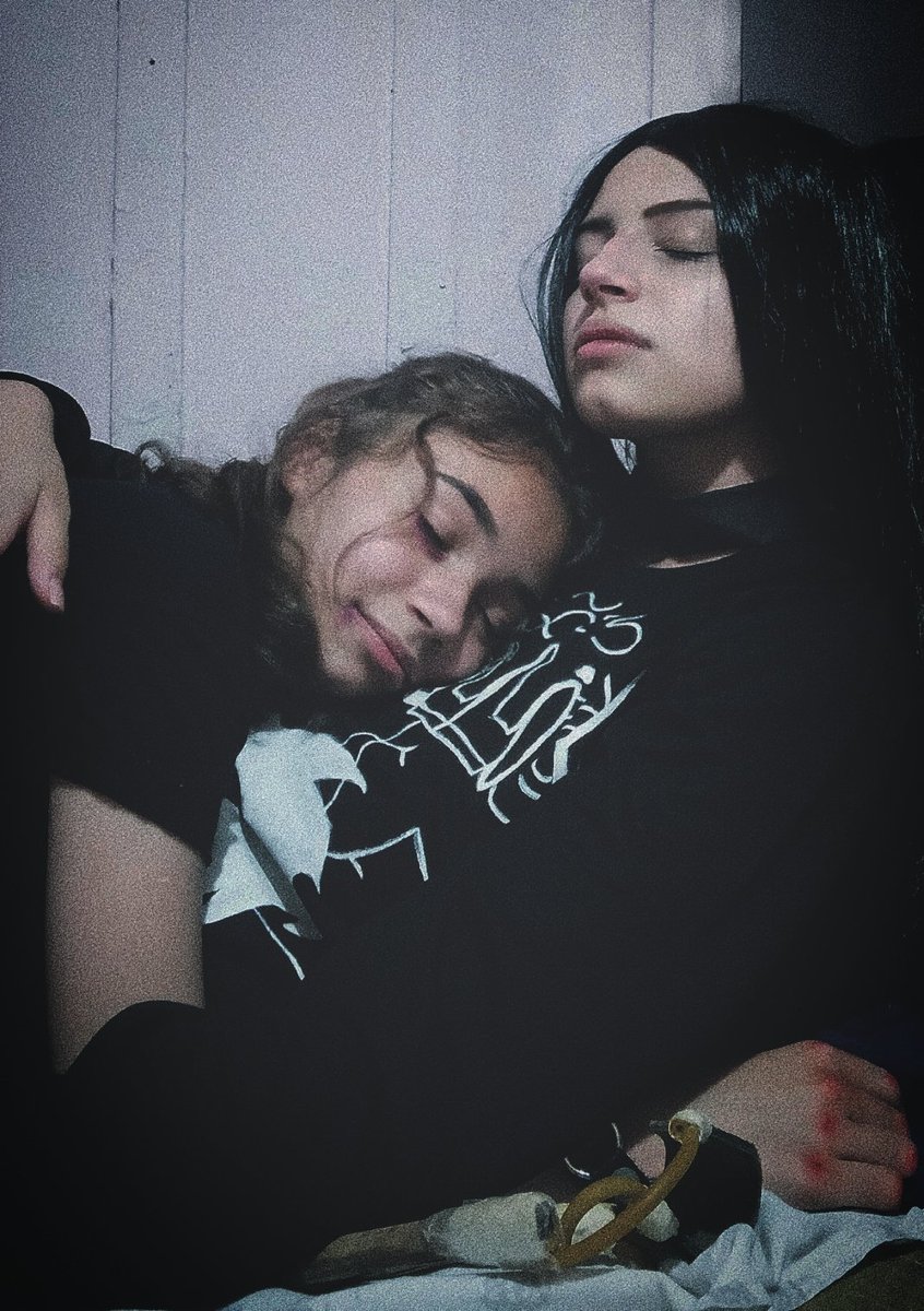 lanii_bunny_'s tweet photo. Gal e Henri #Calamidade https://t.co/kkxrO1frtT