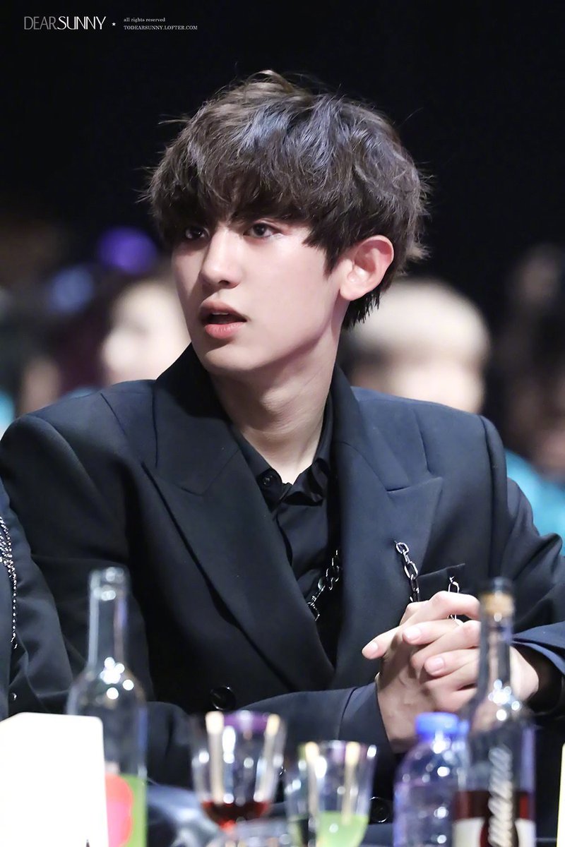 liebe_areeca's tweet photo. Unrivaled visual from Park Chanyeol 🔥 https://t.co/qLCruFpao0