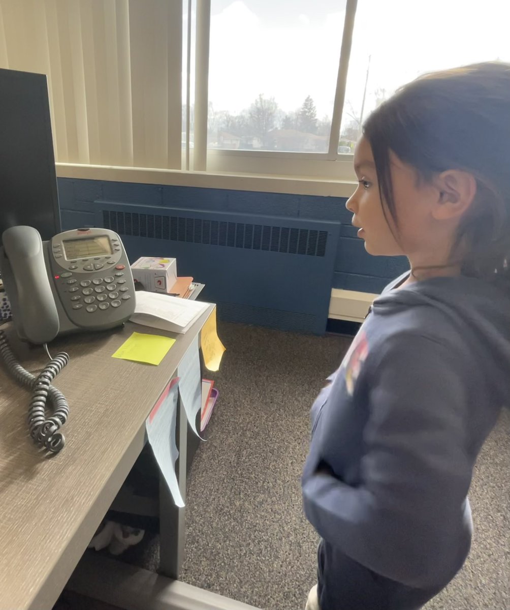 MPSbiedermann's tweet photo. I’m so proud of today’s Good News Shout Out!! A.M. has been working so hard and has mastered her Book 2 sight words.  

Keep up the great work!! 

@CarletonTracy @SparschuBecky @mpschools #GoodNewsShoutOut #BAM #MEMSPAchat #CallingHome https://t.co/JEhS90sit7