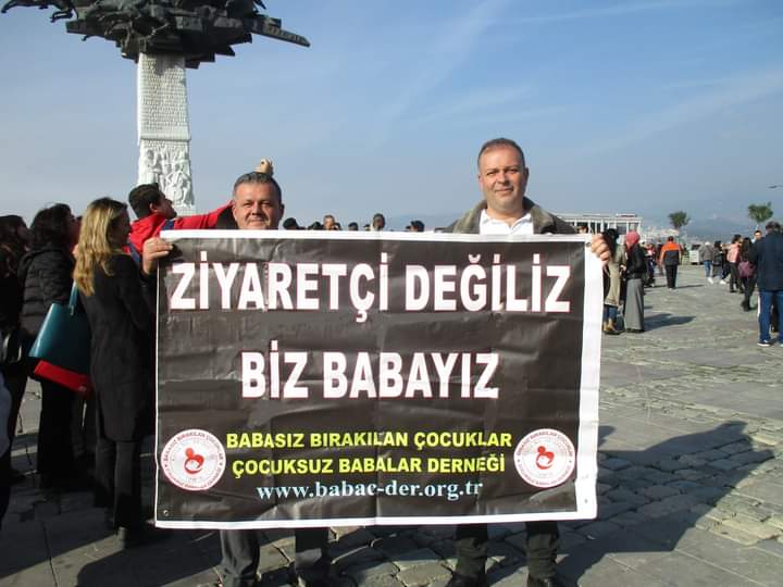 PeksanKadir's tweet photo. Ziyaretçi Değil Biz Babayiz ) Bu Kanunun Dördüncü Kısmının uygulanmasına, Adalet Bakanlığınca belirlenen il veya ilçelerde başlanır ve birinci fıkra uyarınca çıkarılan yönetmeliğin yürürlüğe girdiği tarihten itibaren en geç bir yılın sonunda ülke genelinde uygulamaya geçilir https://t.co/5m1FvJc2Oa
