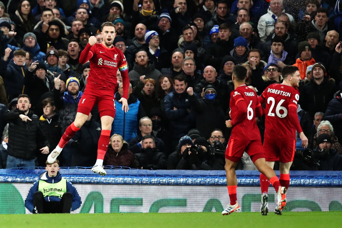LFCEspanol's tweet photo. Thierry Henry: “Lo que da miedo del Liverpool es que Fabinho, Thiago y Henderson sólo han jugado tres veces juntos. Si empiezan a hacer clic y a entenderse realmente, no sé cómo van a detenerlos." https://t.co/2I4XAlTJE5