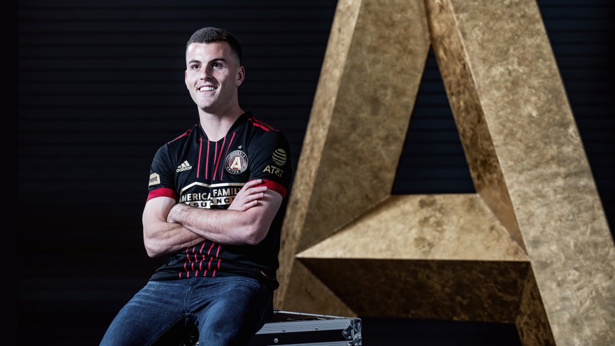 #OTD 2 years ago, <a href="/BrooksLennon/">Brooks Lennon</a> joined the 5-Stripes 🔥

RT and follow for a chance to win his signed kit!