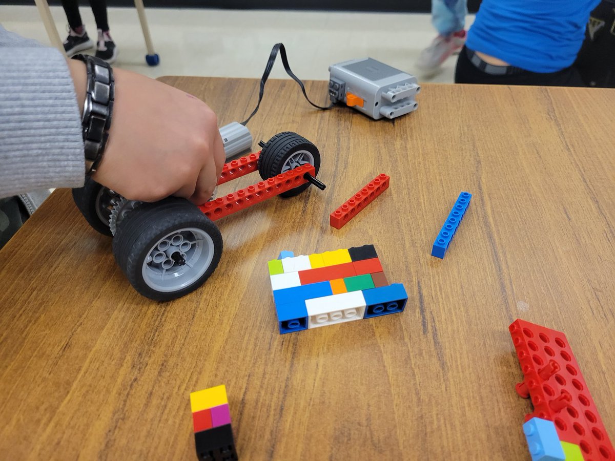 Stephen Fowler tweet media