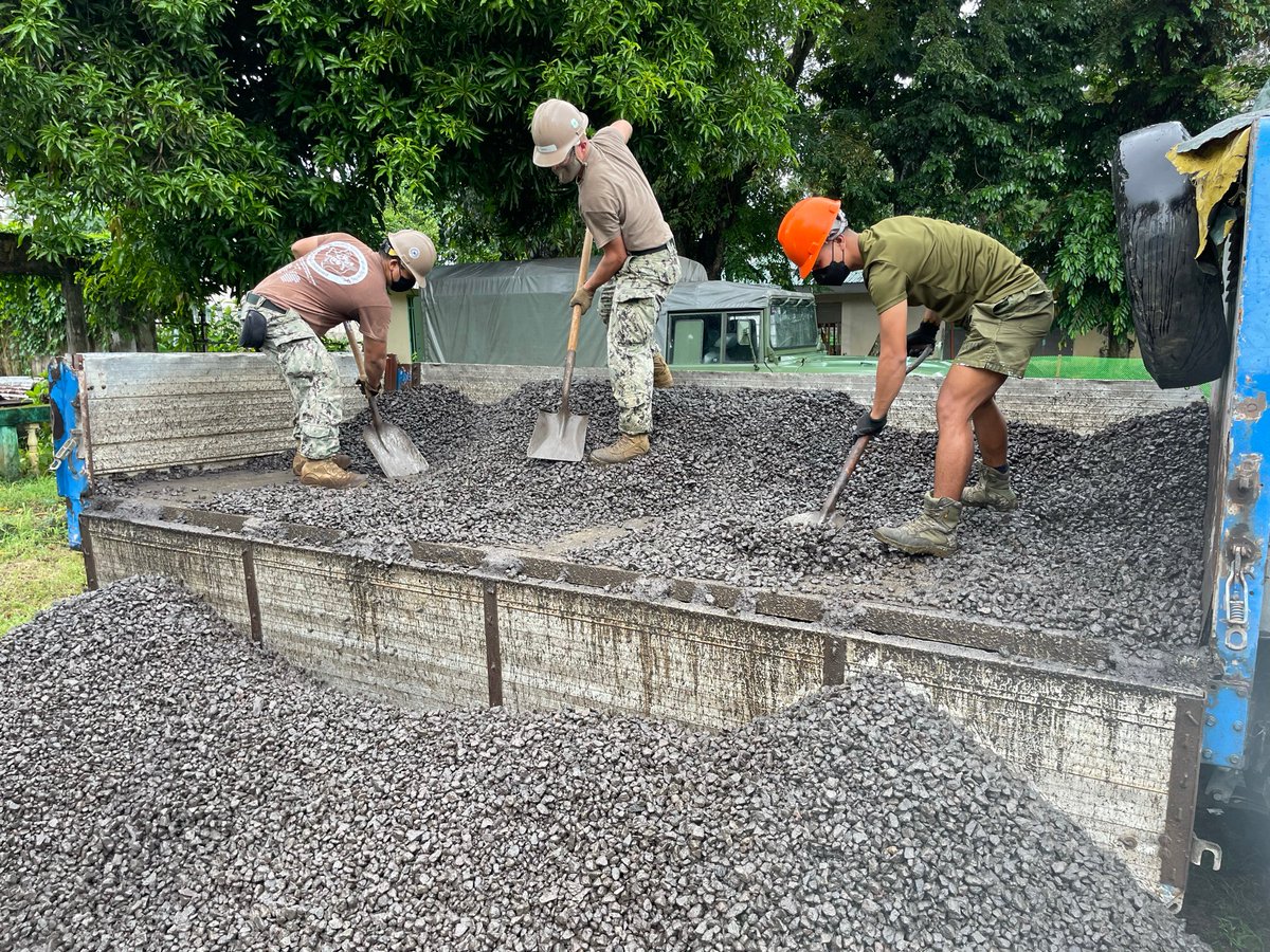 USNavy's tweet photo. Building on more than just #NavyPartnerships ⚒️
#Seabees assigned to #NMCB5 & members of @TeamAFP's 565th Construction Engineering Battalion work on various construction projects throughout the Indo-Pacfic region during #PacificPartnership21. https://t.co/4u4QbmcUUE