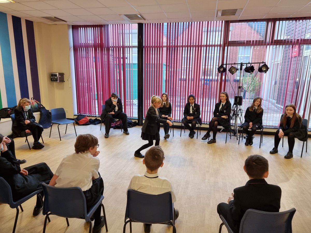 MissCavillRBHS's tweet photo. Year 7 Drama club is in full swing at lower school. 😁 Great to see some new members too! Tonight we're learning about improvisation and visualisation! 🎭👏 #dramaclub #year7stars #proudteacher https://t.co/woljDwIpvB