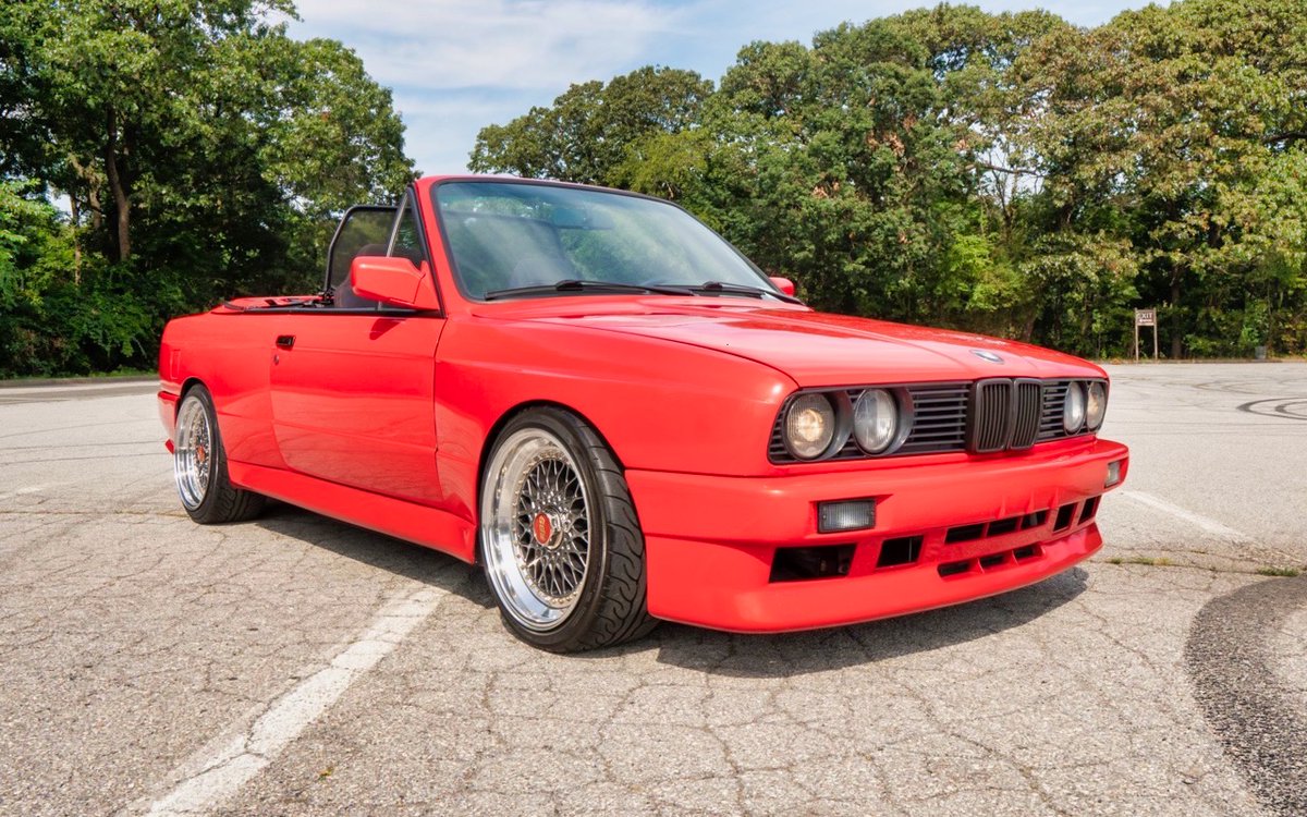 '88 BMW 330i Turbo Cab' M3 Look... Double Tap !
#325i #DLEDMV #E30 #Youngtimer #330i #BBS #BMW #Bringatrailer #Cab #Cabriolet #M20B25 #M3 #Recaro #S50B30 #swap #turbo
🚨 Clique sur la photo pour lire l'article 🚨

delessencedansmesveines.com/2021/12/bmw-ca…