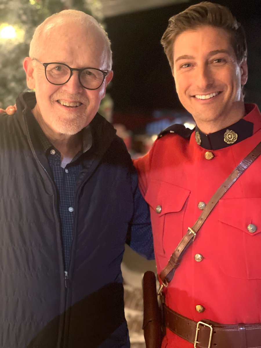 Now that the red serge is out of the bag, #Hearties... I was so pleased to be reunited with my old mate, <a href="/DLissing/">Daniel Lissing</a>, for his appearance on #WhenHopeCalls... coming to @GACfamilyTV and <a href="/SCHeartHome/">SCHeartHome</a> in Canada December 18 at 8 pm ET. #StoriesWellTold

Can anyone say... "BOOM"?