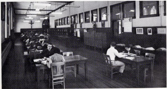 alumni_qu's tweet photo. The library is a popular place during finals (coming up next week). Here is a #throwbackthursday view of the library in 1959 which was located on the first floor of Francis hall. #quincyuniversity #finalsweek #campuslibrary #qucampus #studyplaces https://t.co/kr8h40mSxE